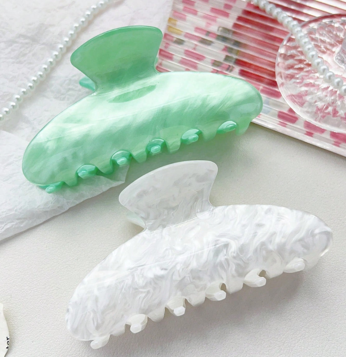 Pearl Marble Hair Claw (jade set)